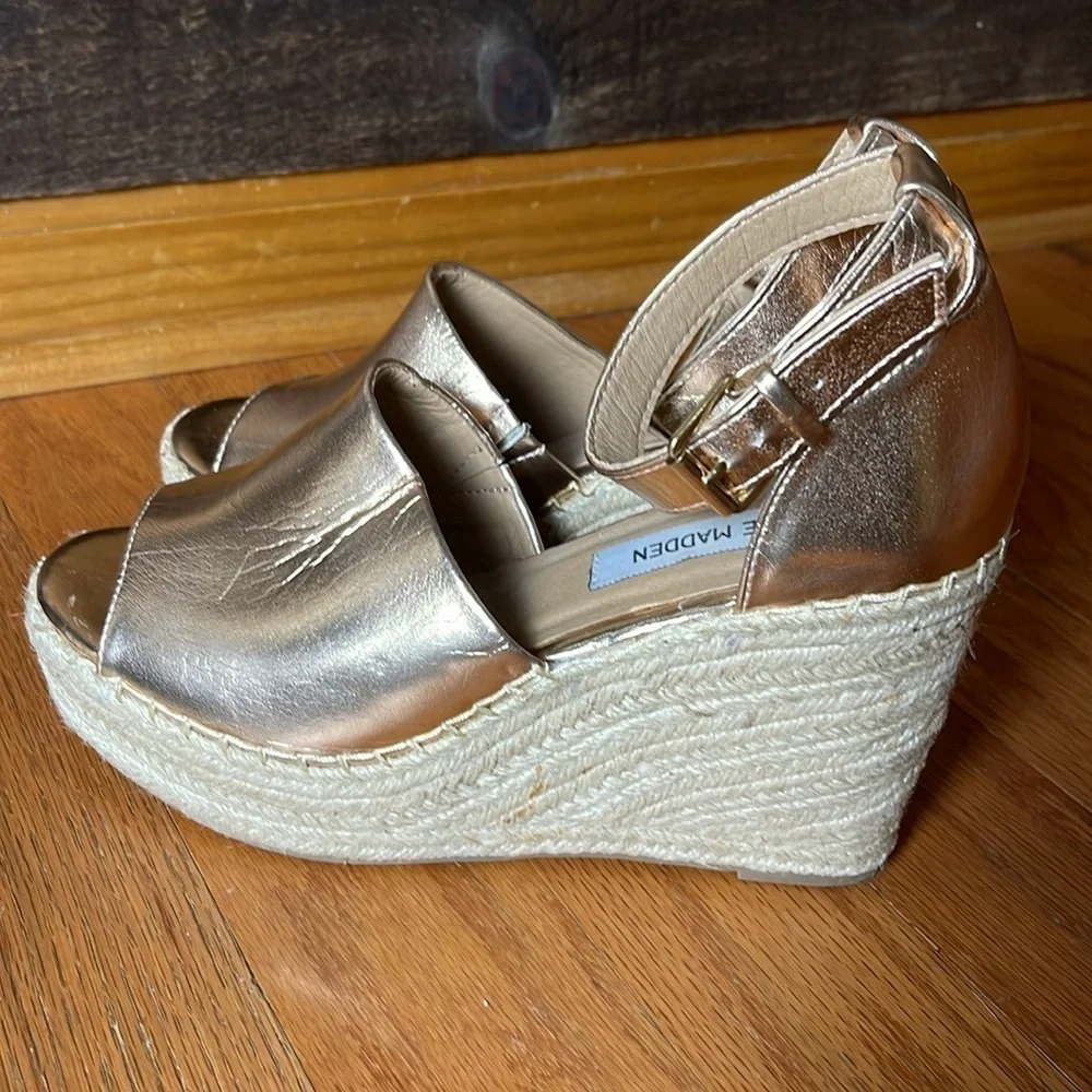Steve Madden Rose Gold Platform Wedges Jaylen Sandals, Size 8.5